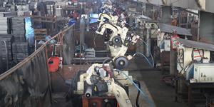 Automatic welding robots